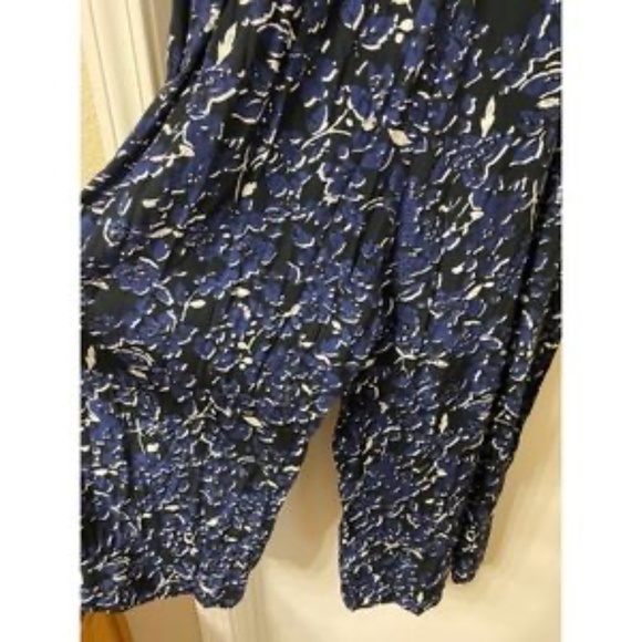 Gap Print Apron Wide Leg Jumpsuit in Blue and Black - Picture 4 of 8